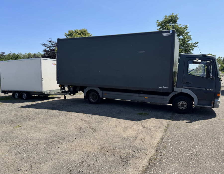 LKW mit Anhänger